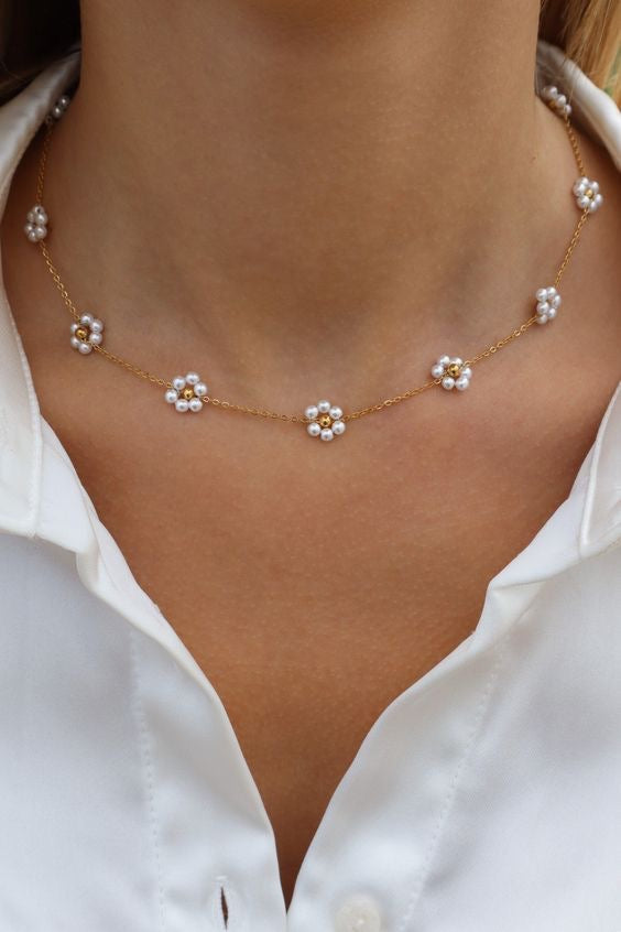 Daisy Necklace