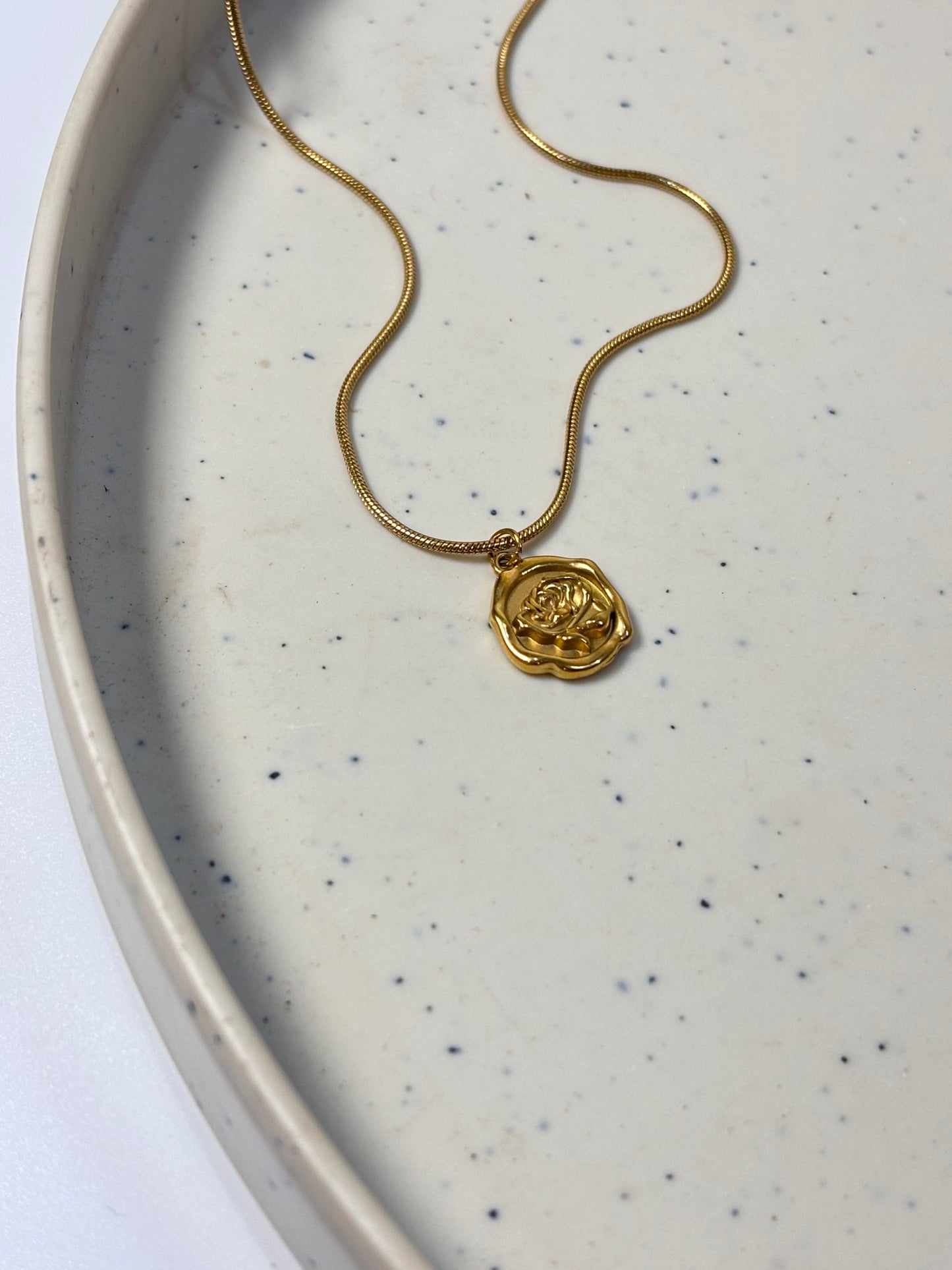 Rosette Necklace