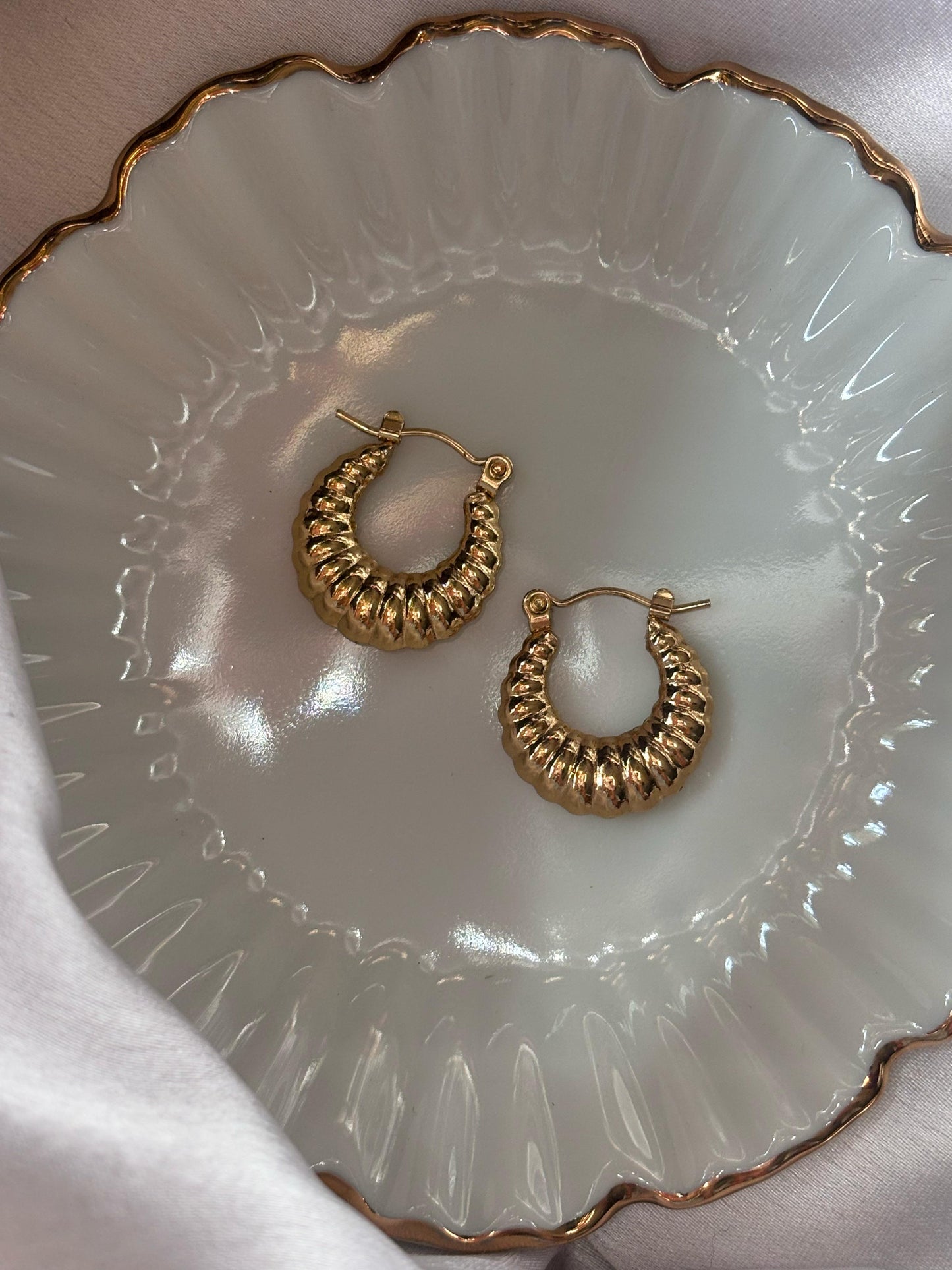 Arabella Hoops
