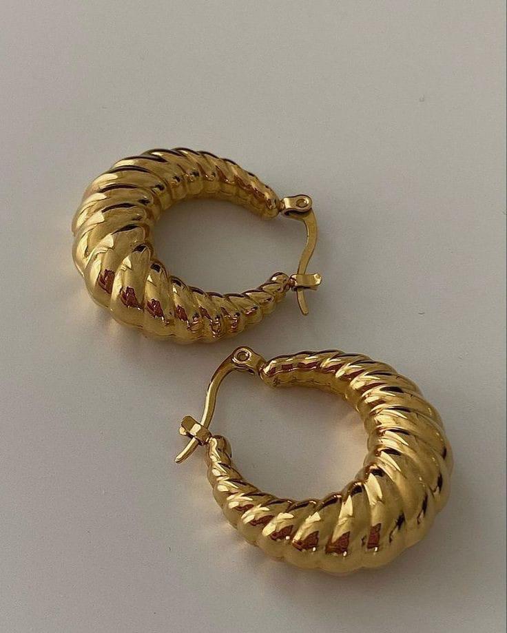 Arabella Hoops