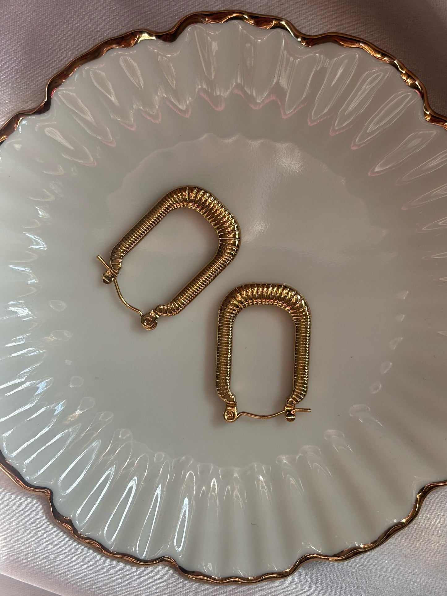 Rosa Hoops