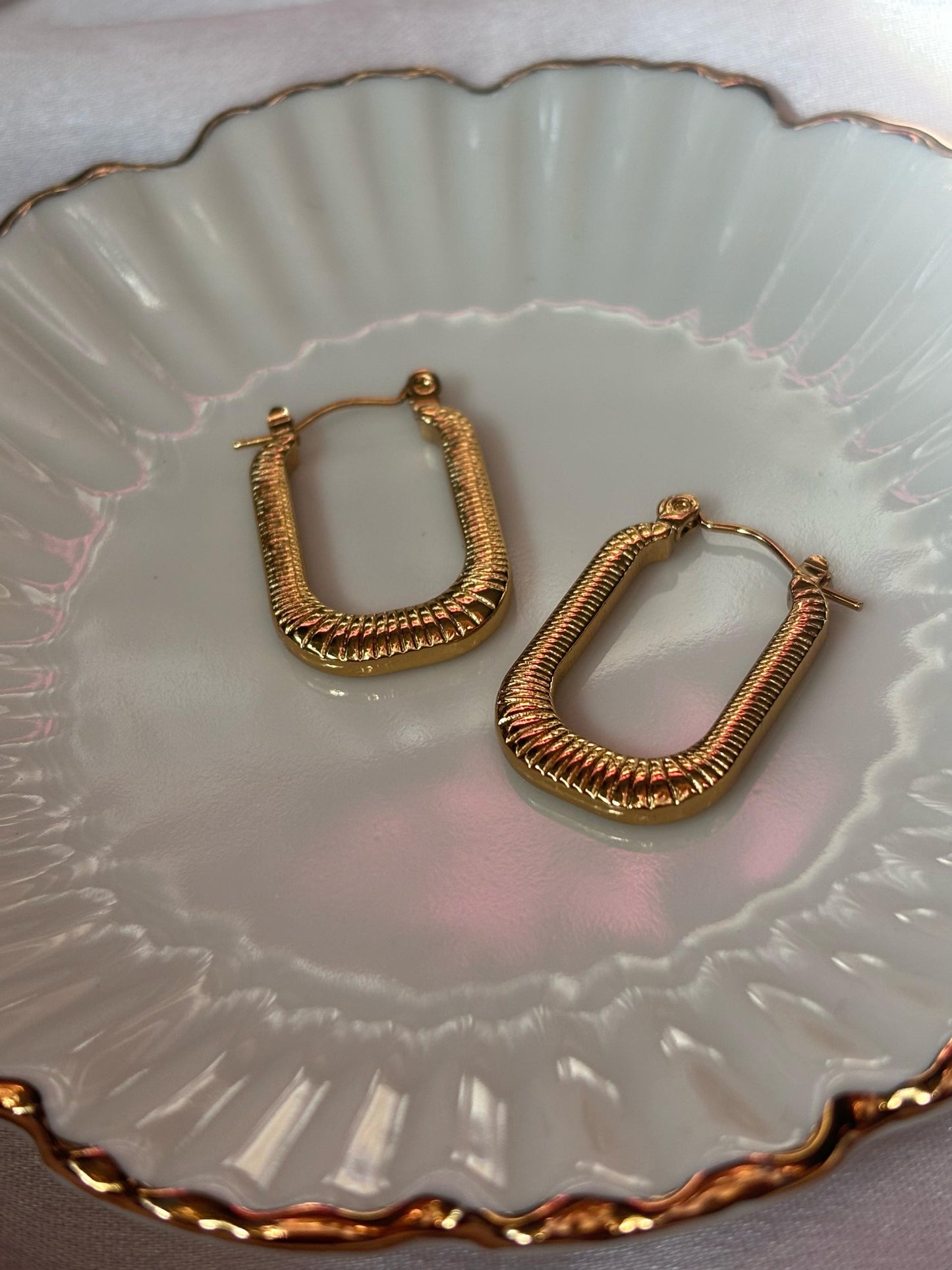 Rosa Hoops