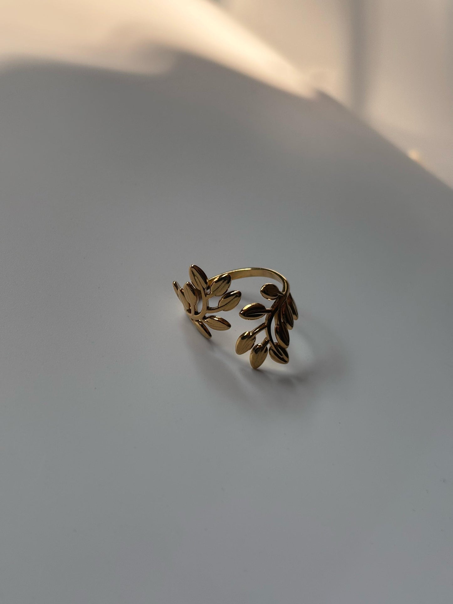 Lush Minimalist Ring