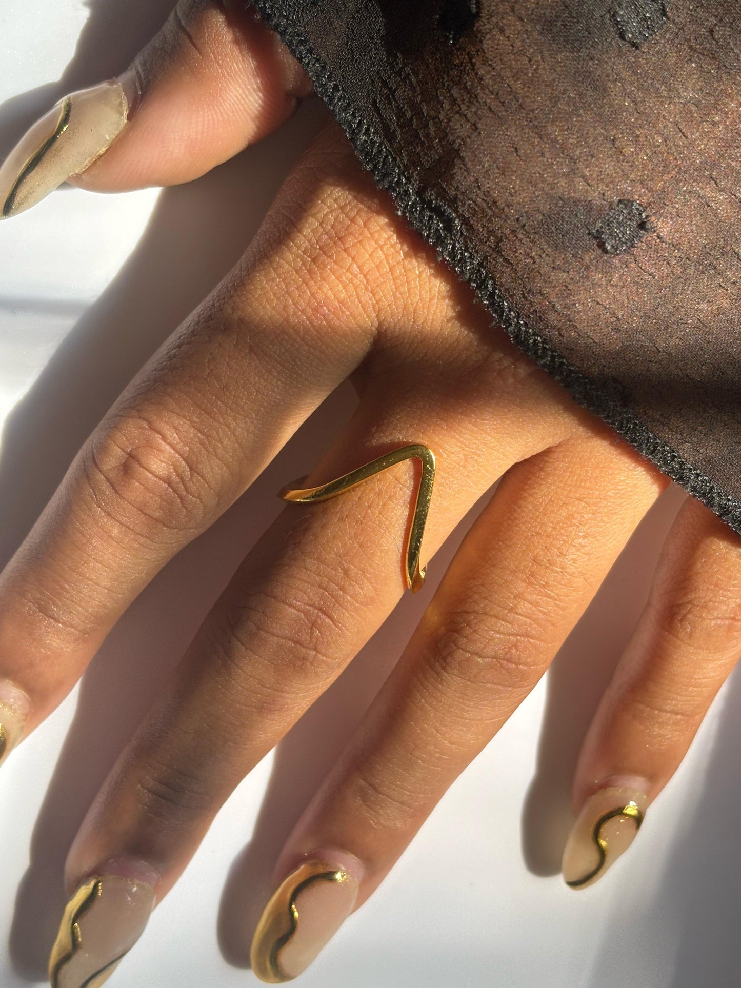 Vanki Minimalist Ring