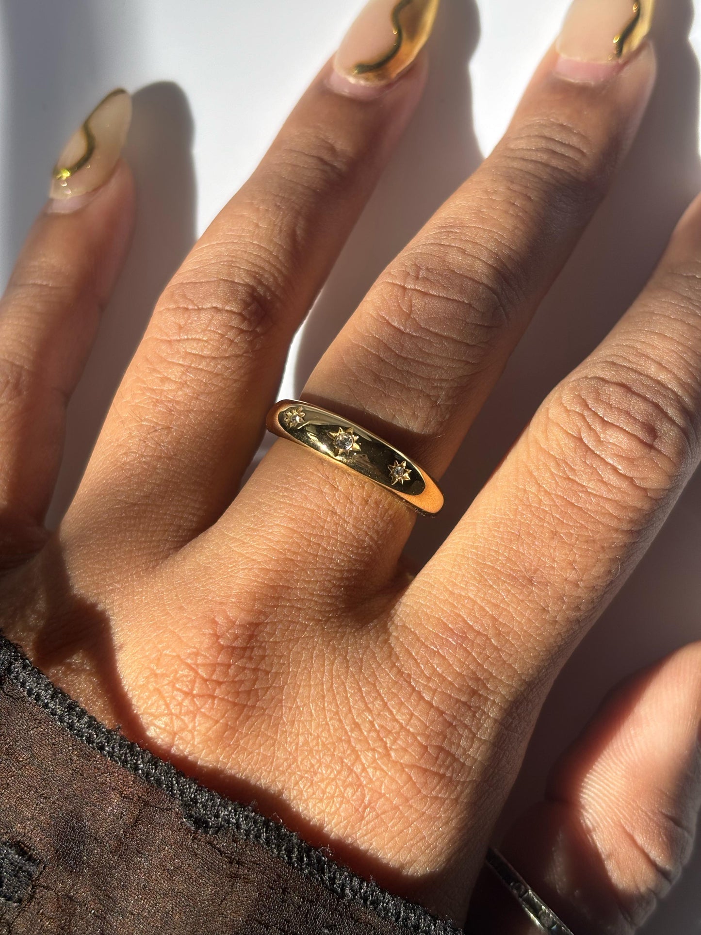 Mira Minimalist Ring