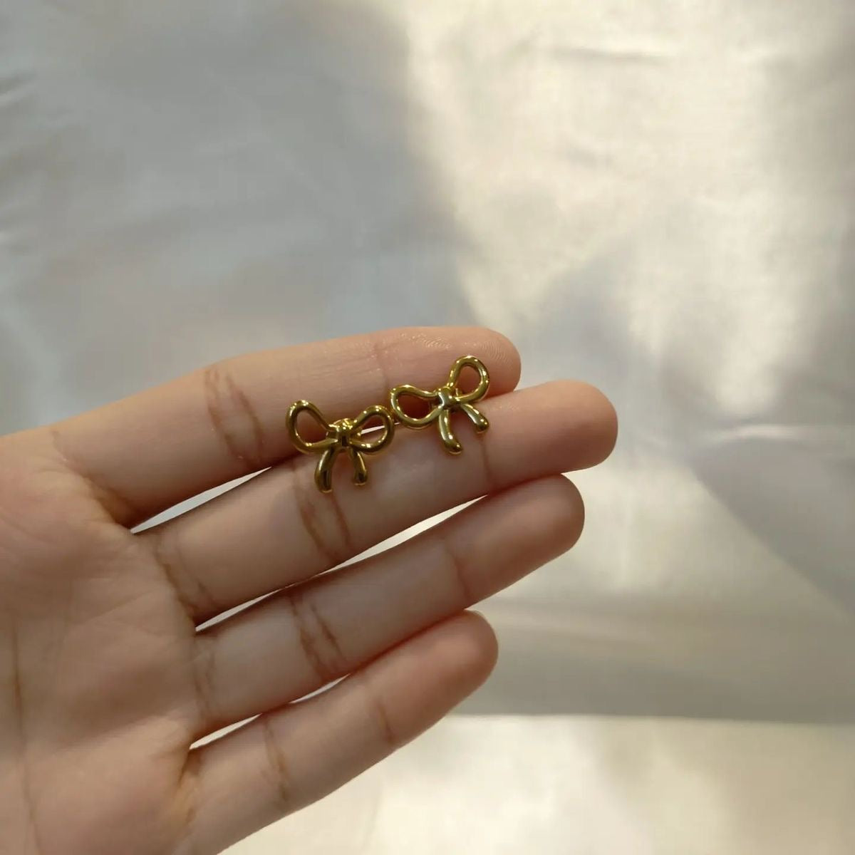Bow Earring