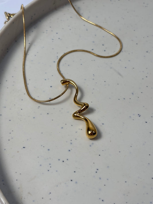 Eshae Necklace