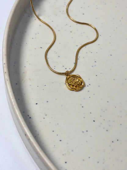 Rosette Necklace