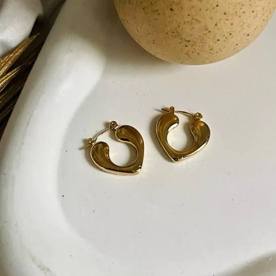 Emilia Hoops