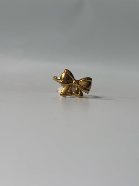Bow Minimalist Ring