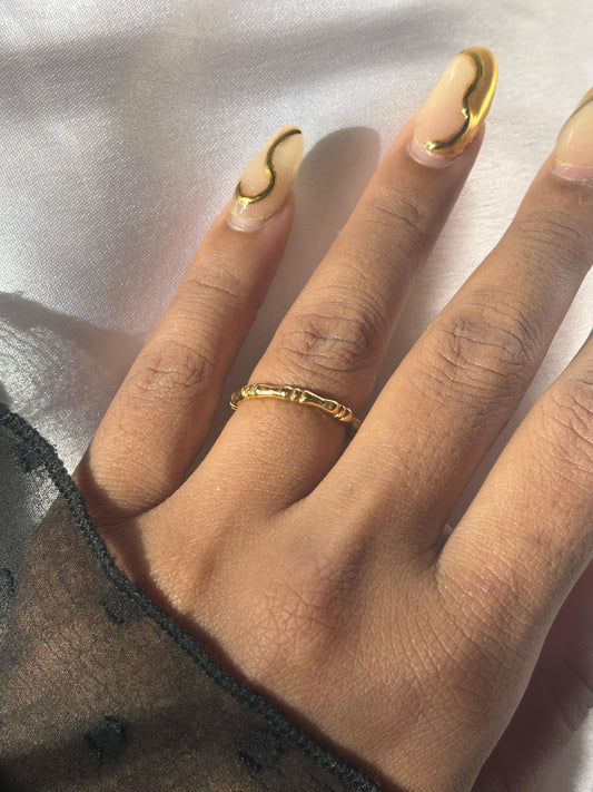 Terra Minimalist Ring