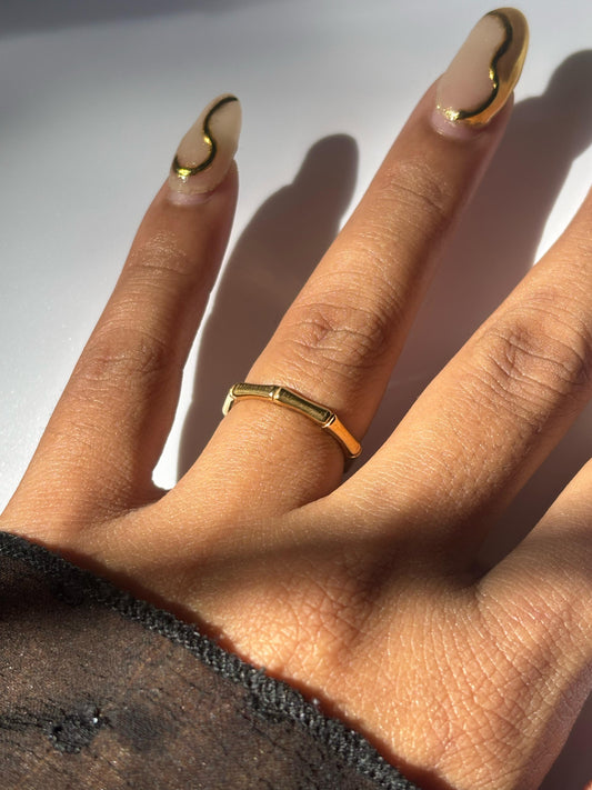 Eterna Minimalist Ring