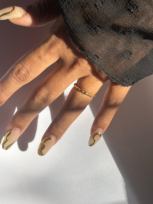 Vara Minimalist Ring