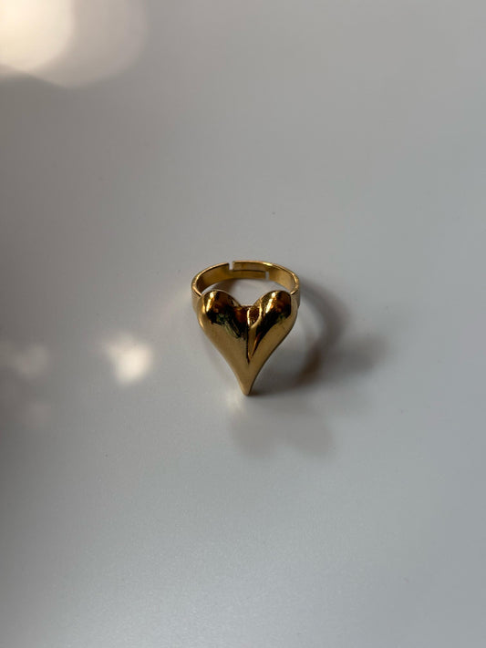 Hearty Bold Ring