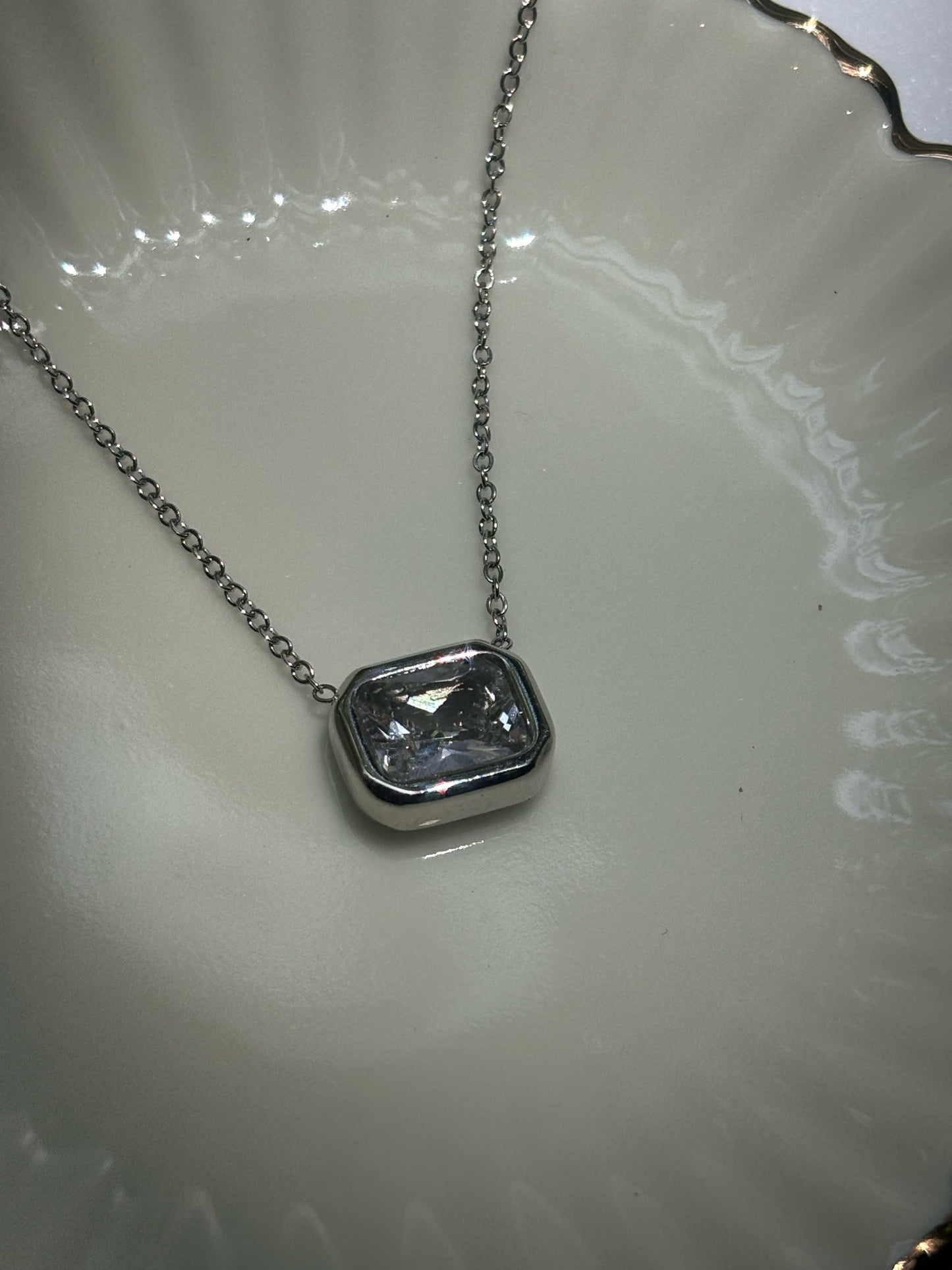 Fleur Necklace