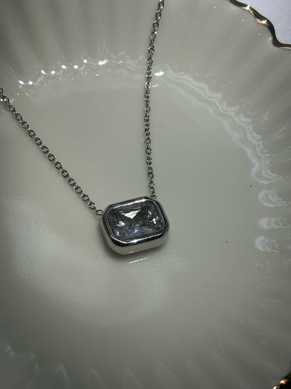 Fleur Necklace