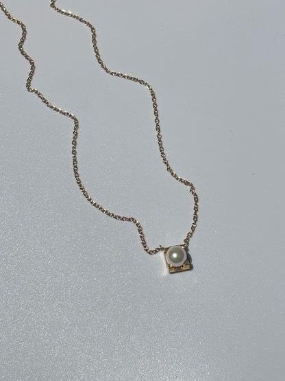 Pearlia Necklace